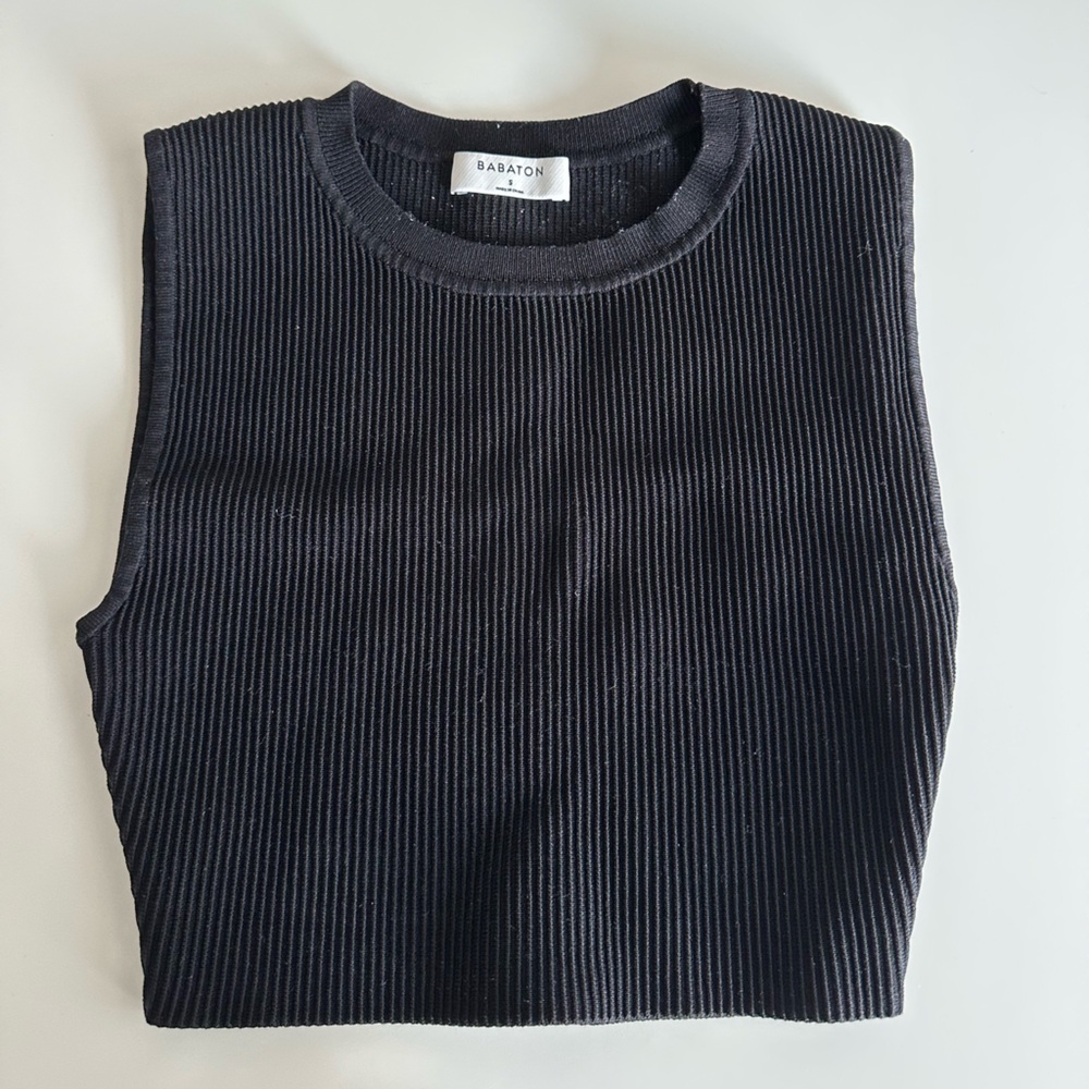 Aritizia Women's Babaton Contour Muscle Tank Top